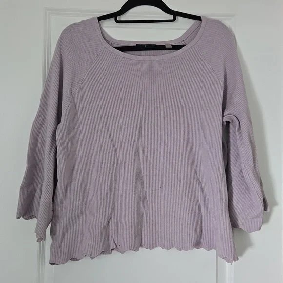 Scalloped Sweater - Picture 1 of 5